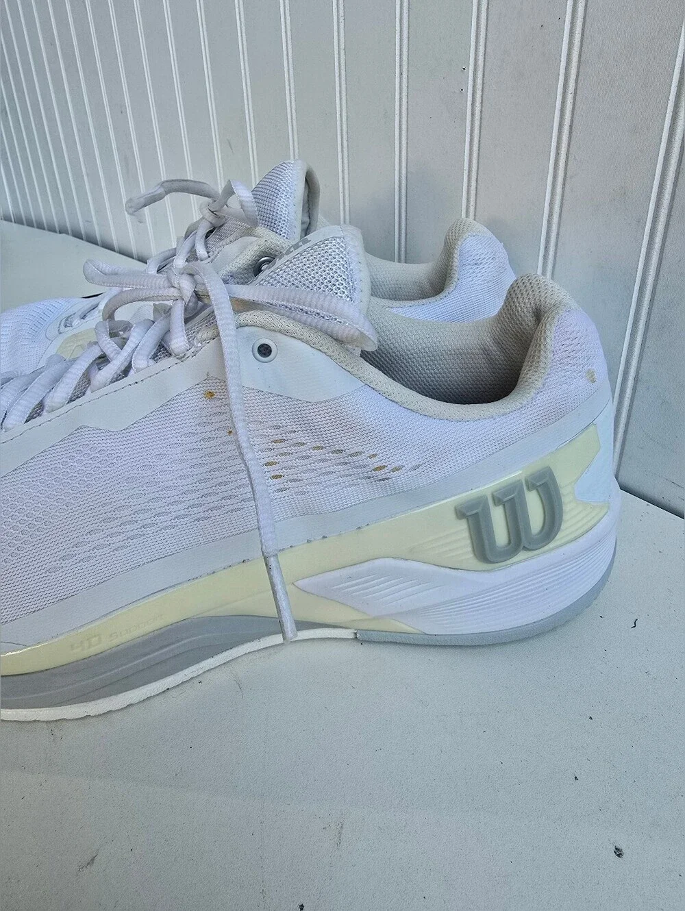 Wilson Rush Pro Ace Men’s Athletic Tennis Shoes White/Blazer/Tan Size 14